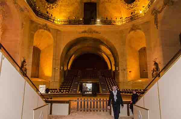 Francia - Chantilly 30 - Grandes Caballerizas y museo del Caballo.jpg